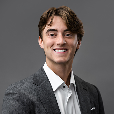 Headshot of Evan Varnell Mortgage Loan Originator at The Money Store