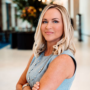 Headshot of Sharon Russo Branch Manager at The Money Store